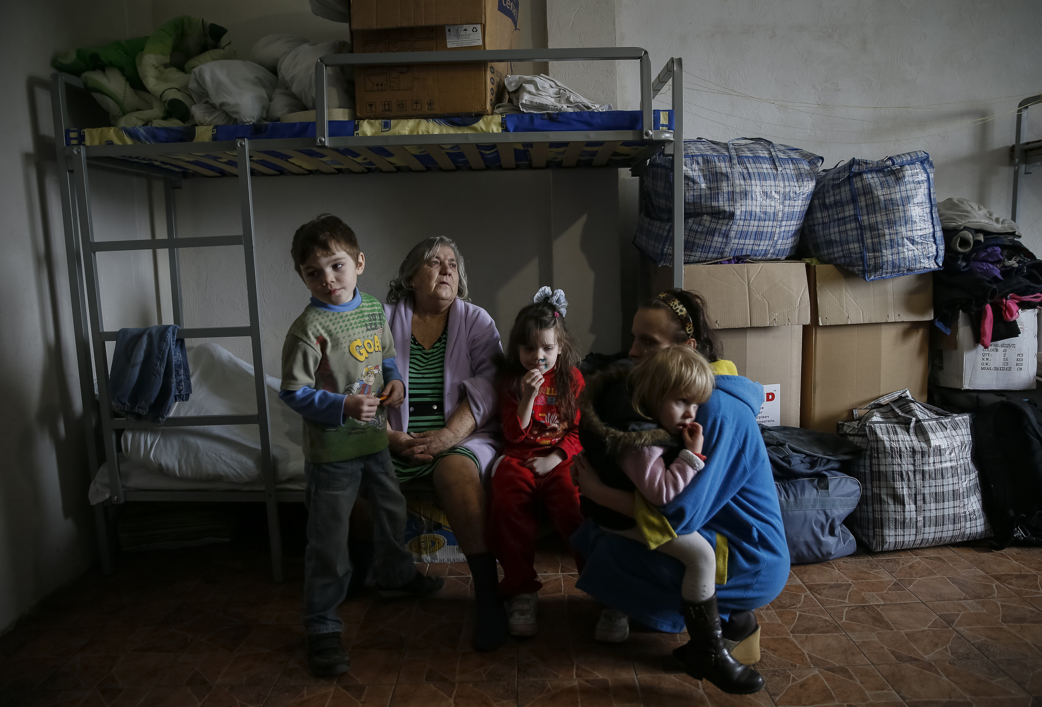 Жилье вынужденным переселенцам. Общежитие для семьи. Беженцы и вынужденные переселенцы. Общежитие выселение. Общежития для беженцев из Украины.