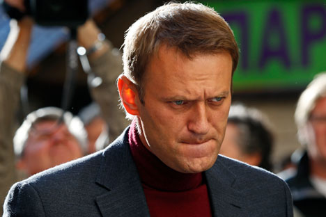 Alexei Navalny Navalny foundation accuses prosecutor general's family of corruption 