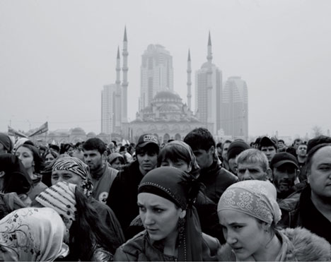 Rembuk, Warga Chechnya Sepakat Usir Keluarga Pelaku Terorisme dari Republik