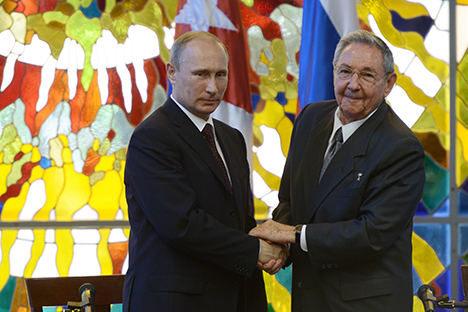  Kremlin sinaliza positivamente para normalização de relações Cuba-EUA width=