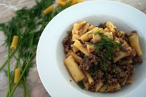 Makarony po-flotsky - the meal the sustained the Russian Navy