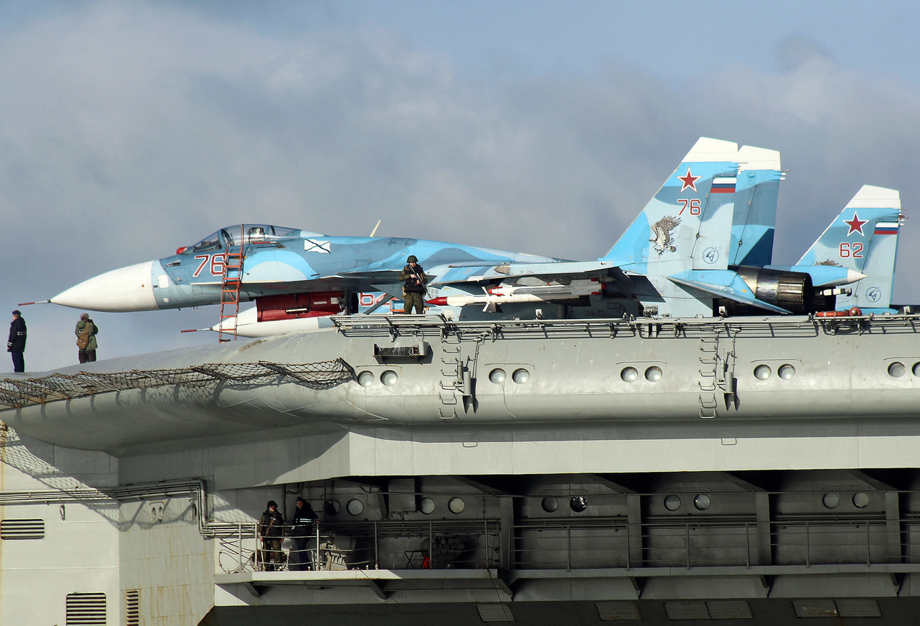 Borbena grupa nosača aviona Admiral Kuznjecov priprema se za Siriju  