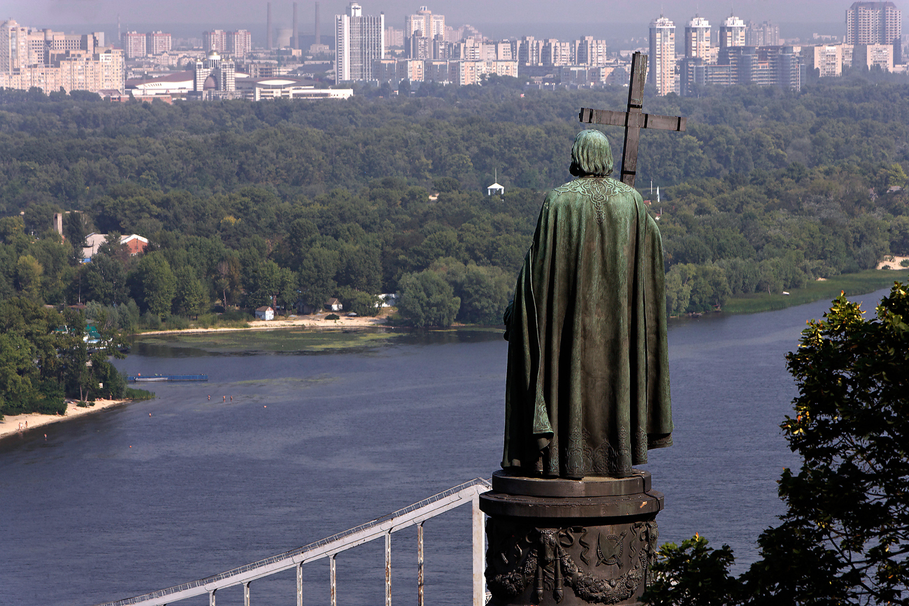 Rijeka Dnjepar, spomenik knezu Vladimiru I., Kijev, Ukrajina / Izvor: Alamy / Legion-Media