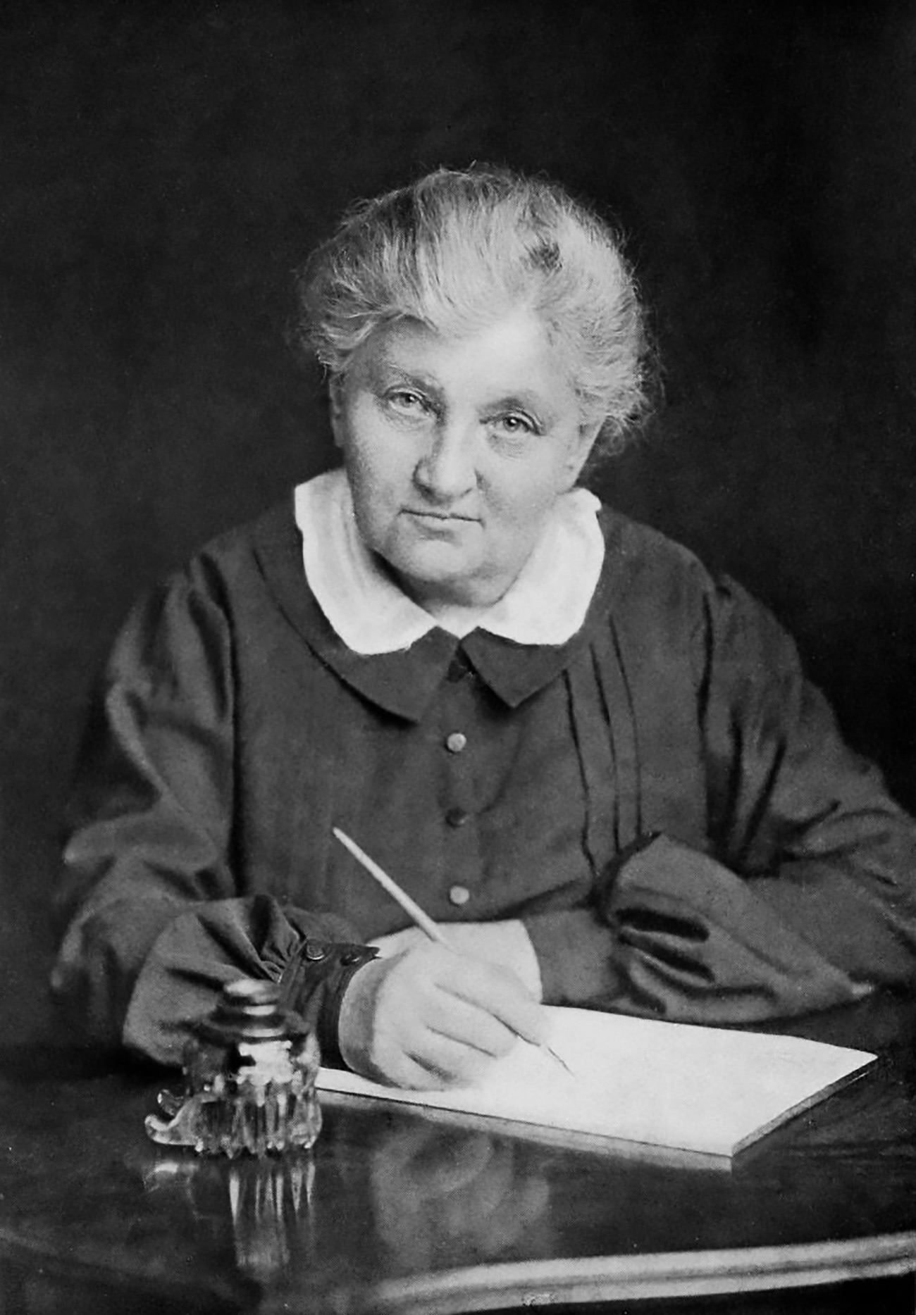 Jekaterina Breškovskaja, "babica ruske revolucije", 1918. Fotograf neznan.