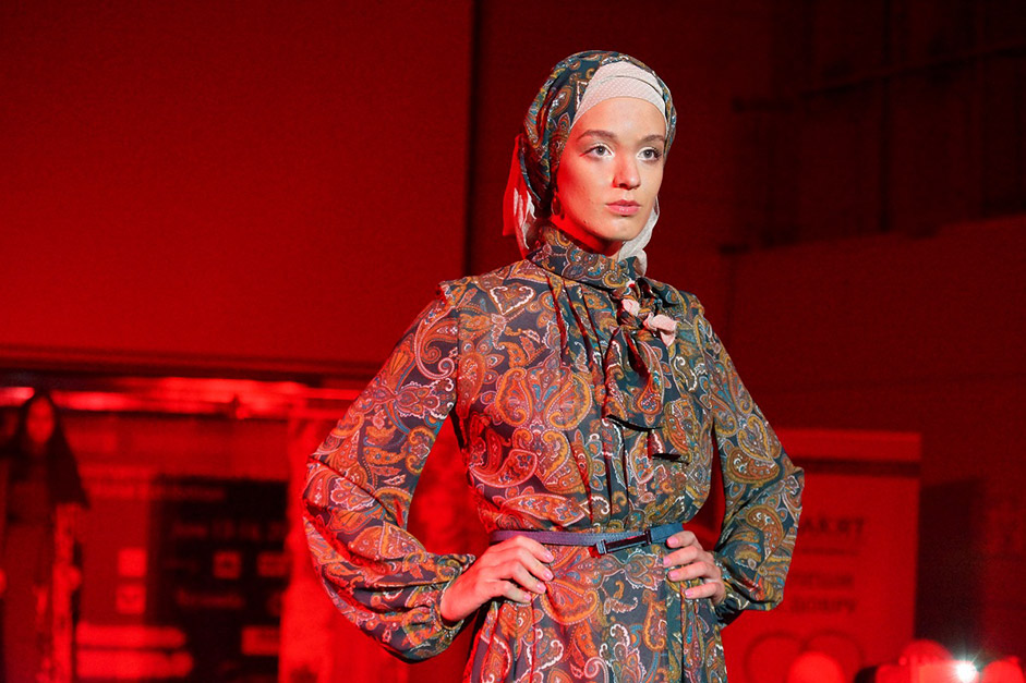 Islamic trends inspire Russian fashionistas