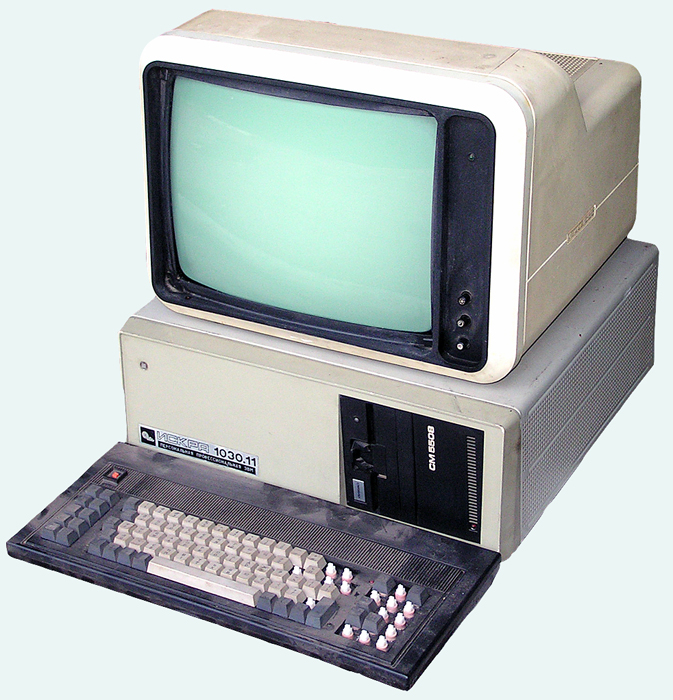 「イスクラ1030(Iskra1030)」は、IBM PC/XTと互換性のあるソ連のパソコン。インテル8086に類似したKR1810VM86プロセッサ採用品。「イスクラ1030M」は、1989年にモスクワで開催された、分野の国際見本市「アフトマチザツィヤ’89」の出品作。メインメモリ256Kbを1Mbまで拡大可能で、当時としては競争優位性を備えていた。2番目と3番目のシリーズでは10Mbのハードディスクも使用され始めたが、あまり広く販売されることはなかった。