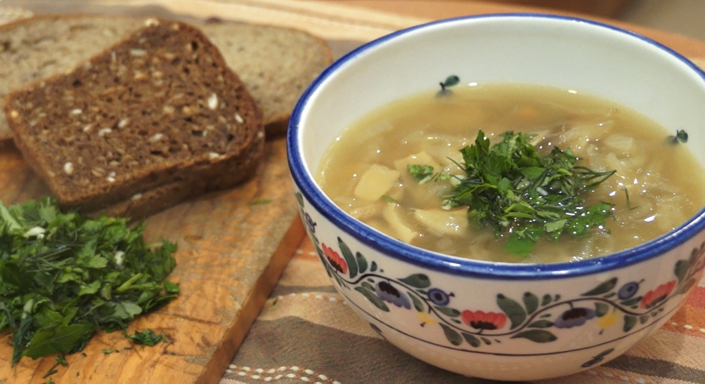 Delicious TV: Soup with dried porcini mushrooms