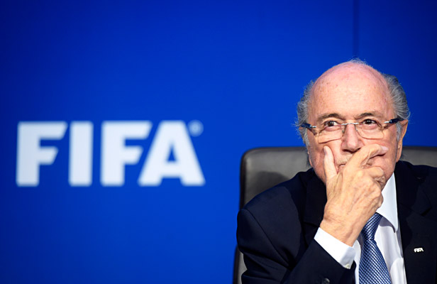 A file picture dated 20 July 2015 of FIFA President Joseph Blatter during a press conference following the extraordinary FIFA Executive Committee meeting at the FIFA headquarters in Zurich, Switzerland. FIFA president Joseph Blatter has been provisionally suspended for 90 days by the FIFA ethics committee, media reports stated on 07 October 2015. Foto: EPA