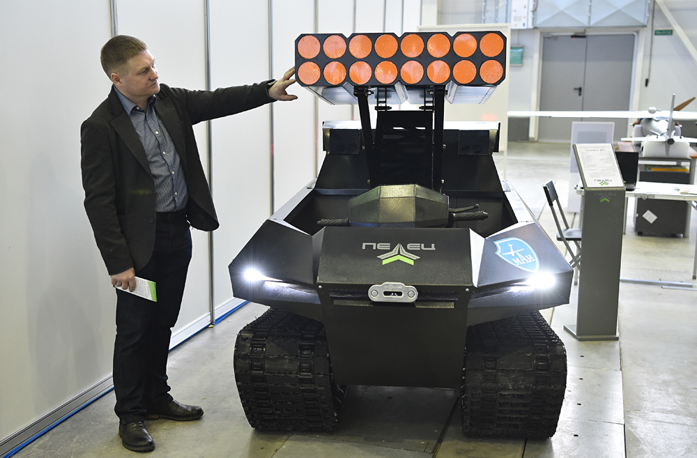 This rover is based on the Pelets-300 and Pelets-mini all-terrain vehicles. The platform is equipped with an intelligent automatic control unit. Robot rovers can be used in hazardous areas or as unmanned patrol vehicles.
