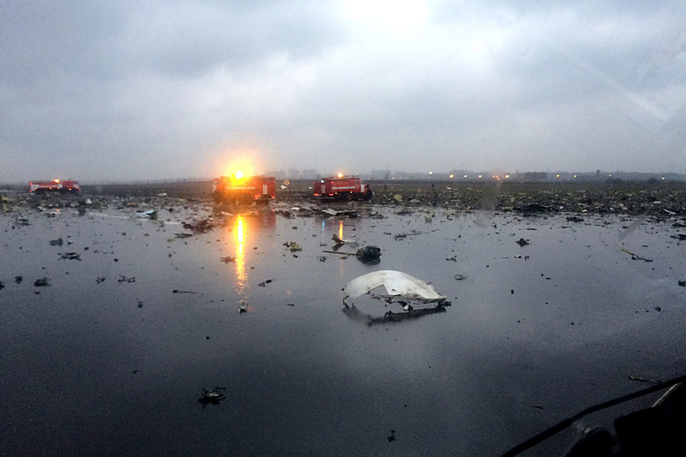 Passenger plane crashes in south Russia: 62 killed