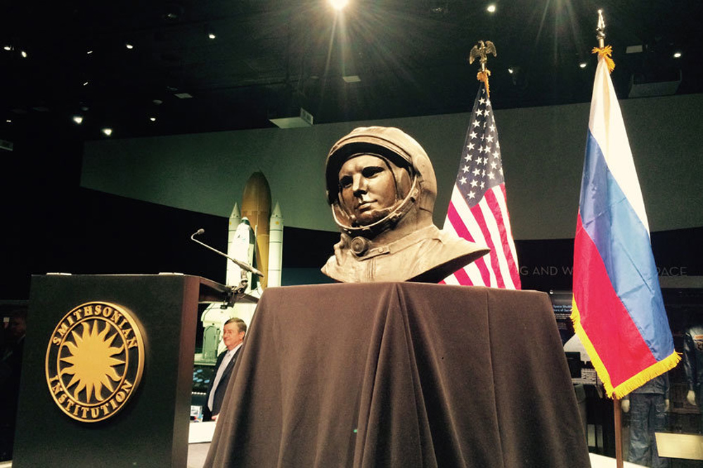 Washingtonu2019s National Air and Space Museum gets a Gagarin bust 