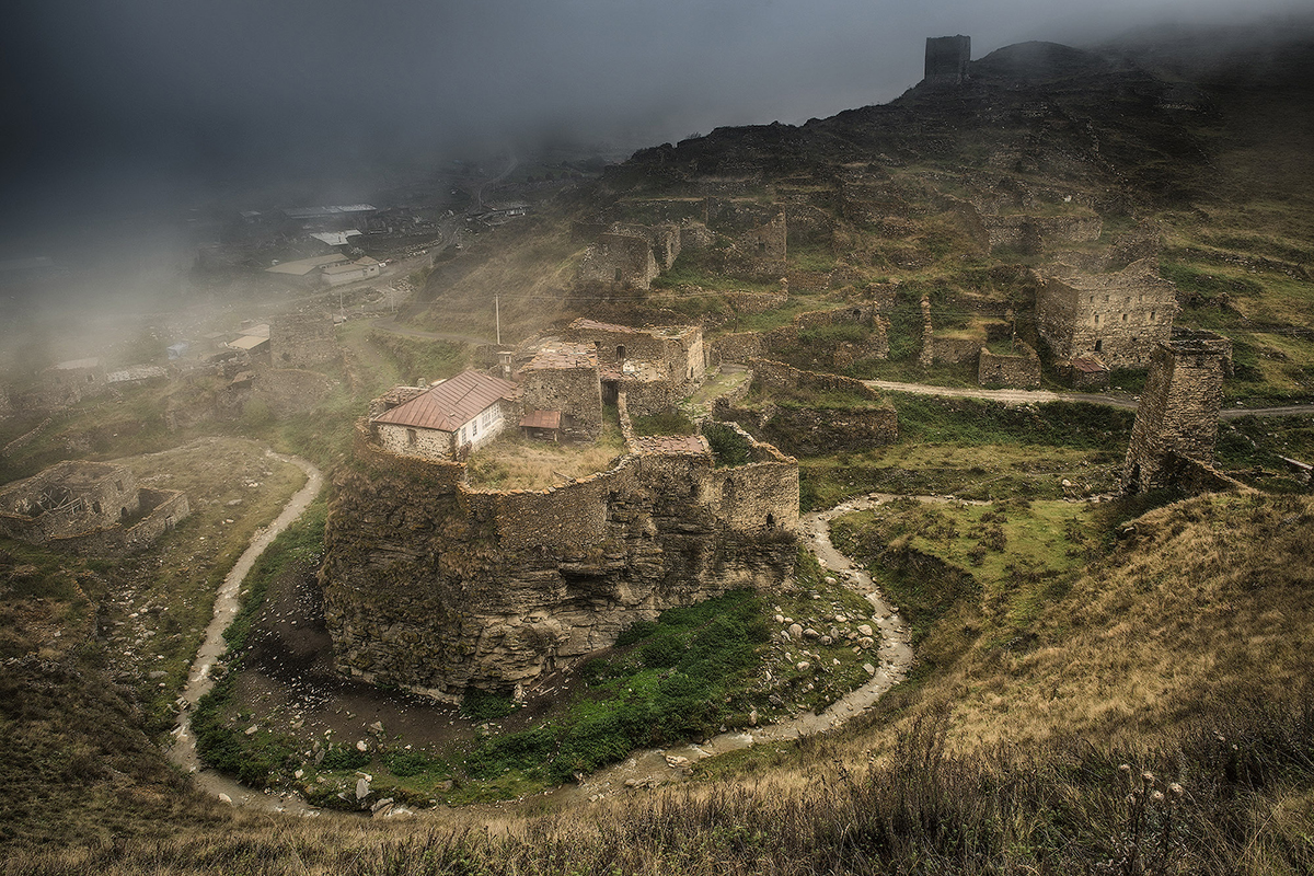 The postcard-perfect beauty of mountainous Ossetia - Russia Beyond