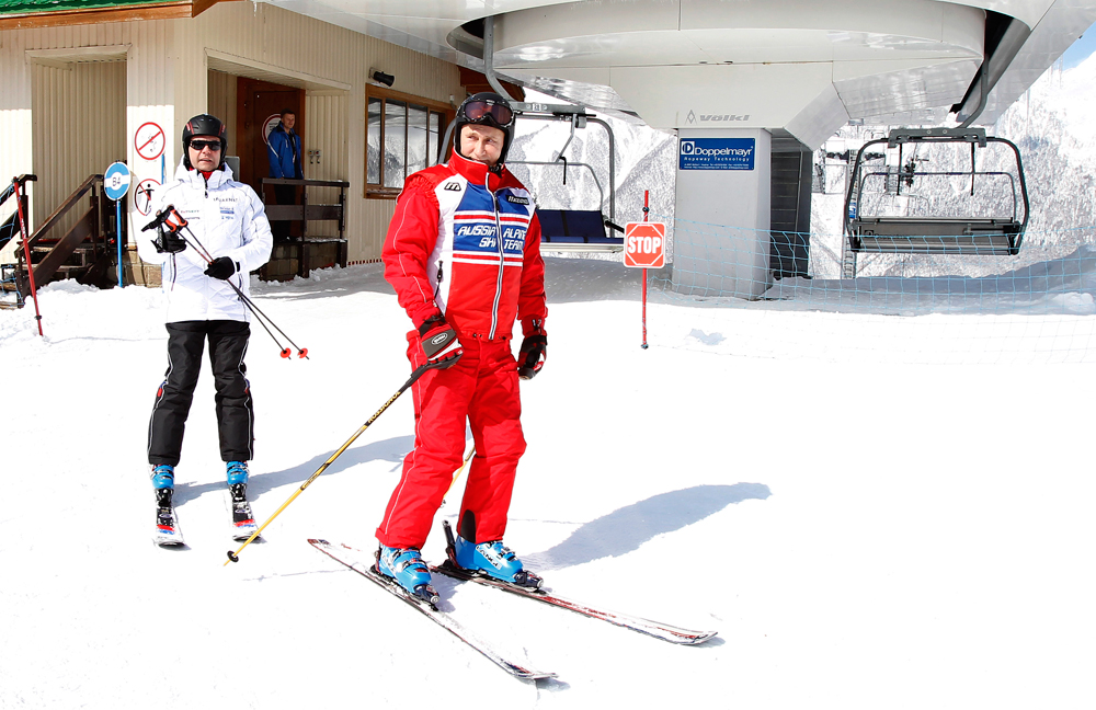 Vladímir Putin y Dmitri Medvédev en Sochi, 2012. Fuente: Dmitry Astakhov/TASS