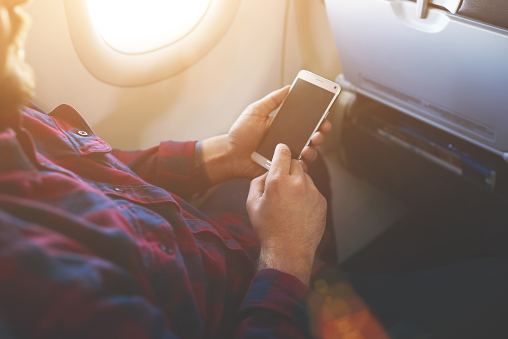 Aeroflot allows passengers to use smartphones during takeoff and landing