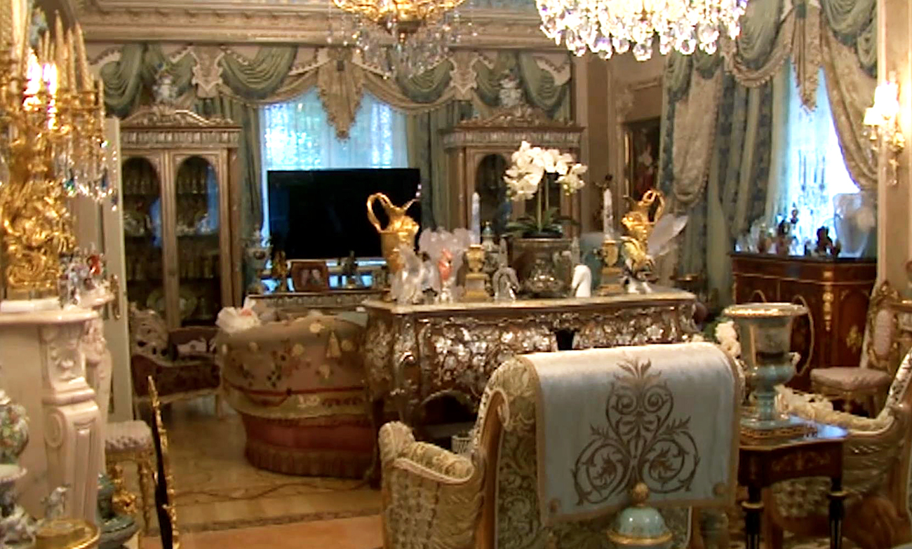 Inside the house of Zakhary Kalashov, known by the nickname Shakro the Young. Source: TASS