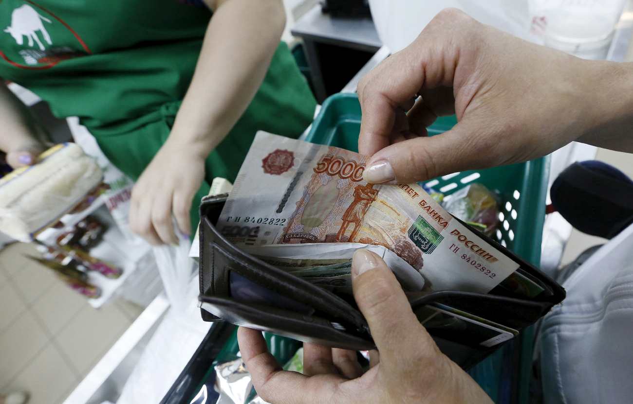 Why Russia is seeing prices fall for the first time in 5 years