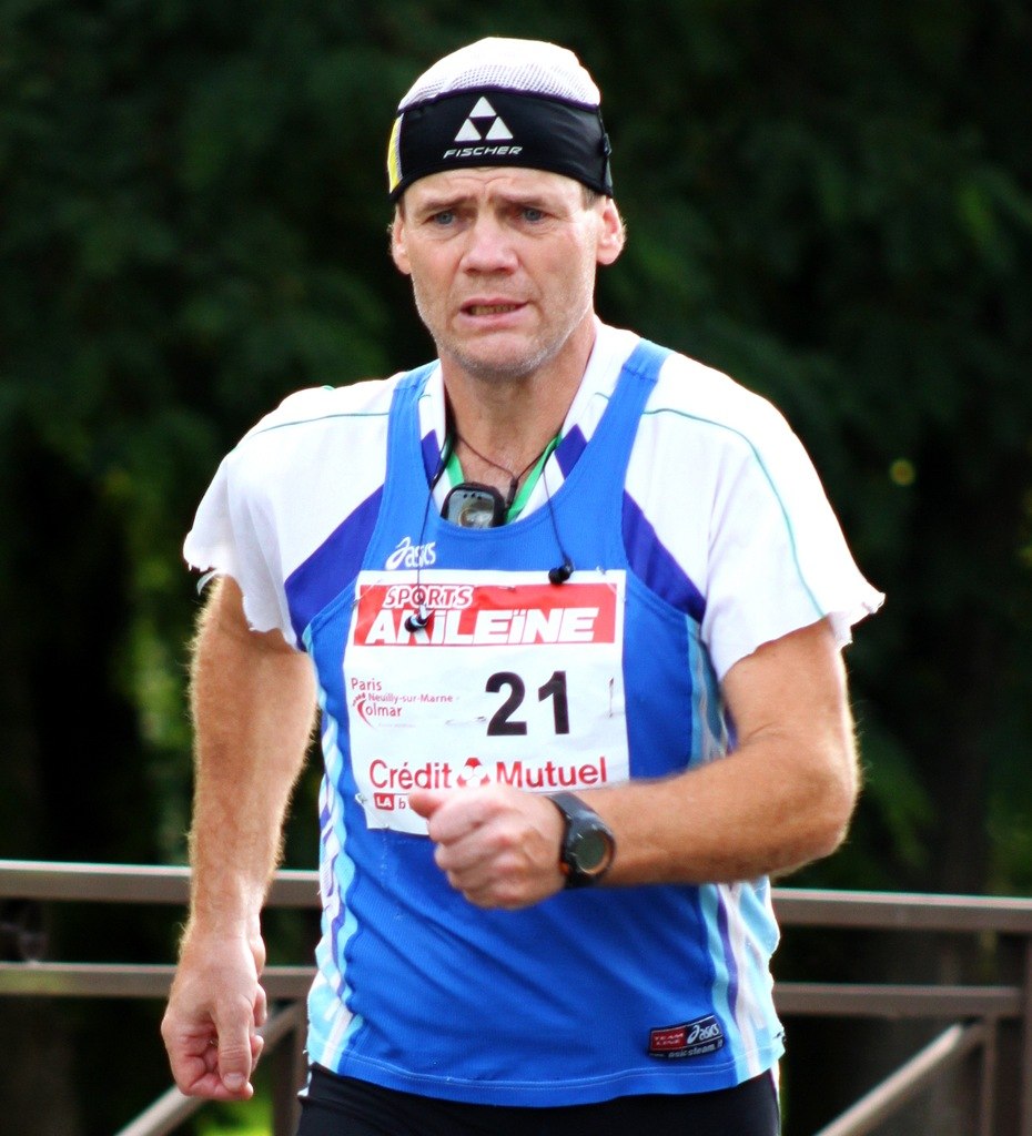 Sergei Lukyanov (60) adalah jawara olahraga Uni Soviet dalam kompetisi berjalan cepat nomor 50 kilometer. Sumber: Arsip pribadi