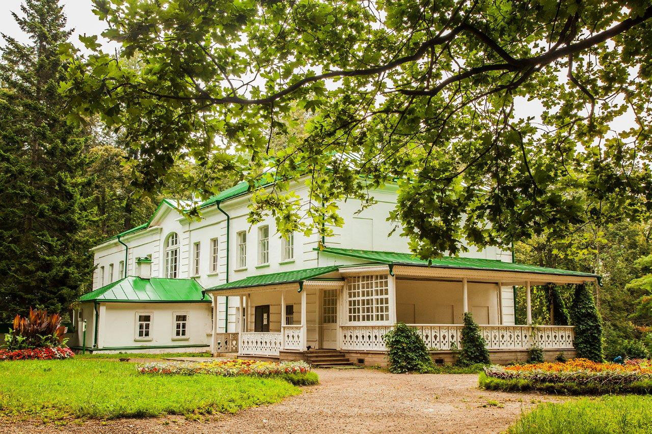 Leo Tolstoy&#39;s house in Yasnaya Polyana.\n