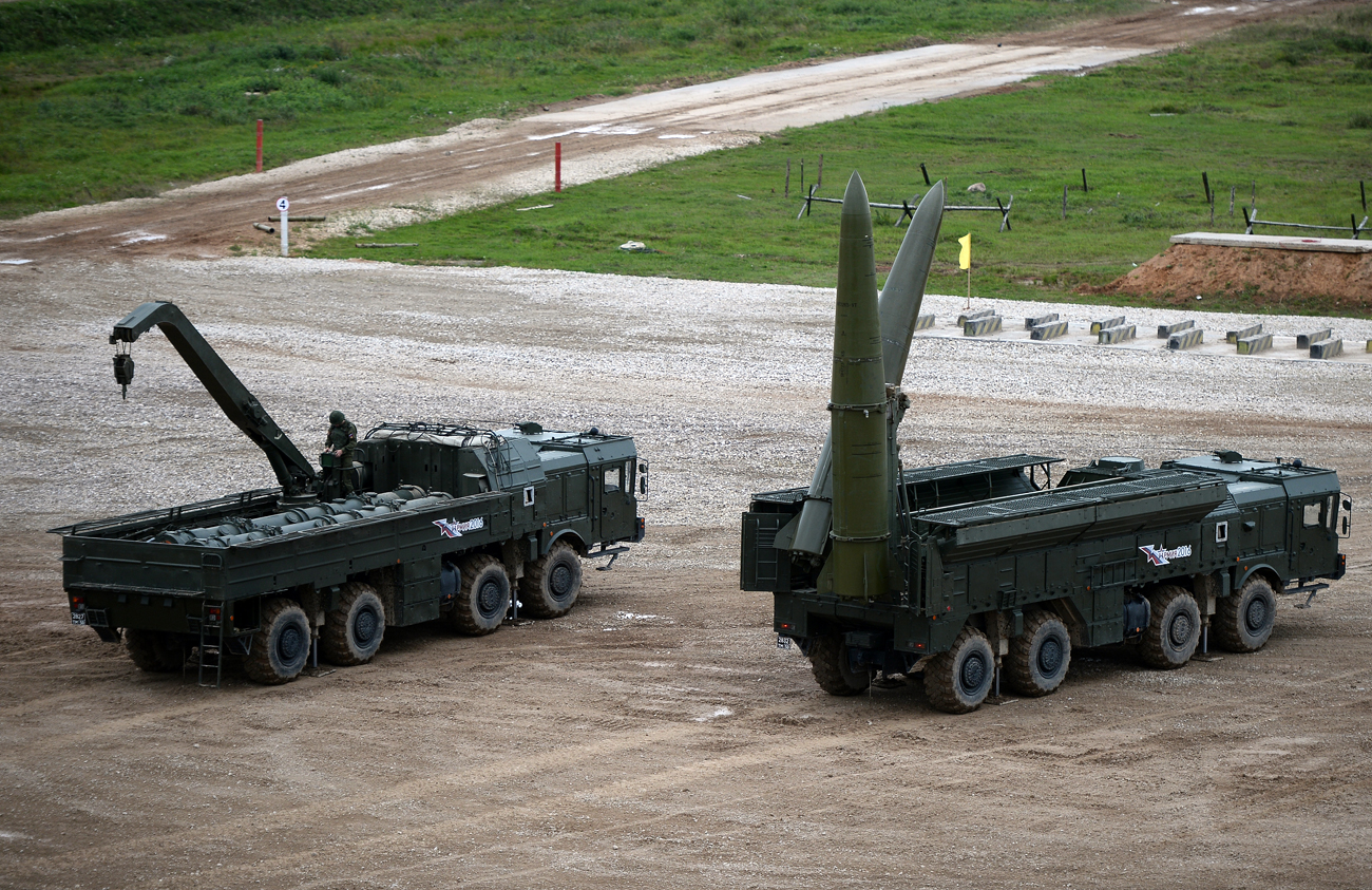 Starejši raketni sistem Iskander-M na forumu Armija-2016. Foto: Evgenij Bijatov/RIA Novosti