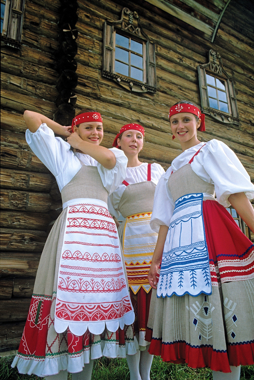 Preserving and developing the Karelian language could help with the economic development of Russian Karelia, according to Alexei Tsykarev, a member of the United Nations' Expert Mechanism on the Rights of Indigenous Peoples. Photo: Women in national Karelian dresses. Source: Interpress/PhotoXPress