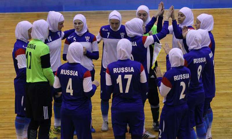 Games in Iran were friendlies, the Russian team decided to honor the local dress code. Photo: Russian women’s futsal team during friendlies in Iran.