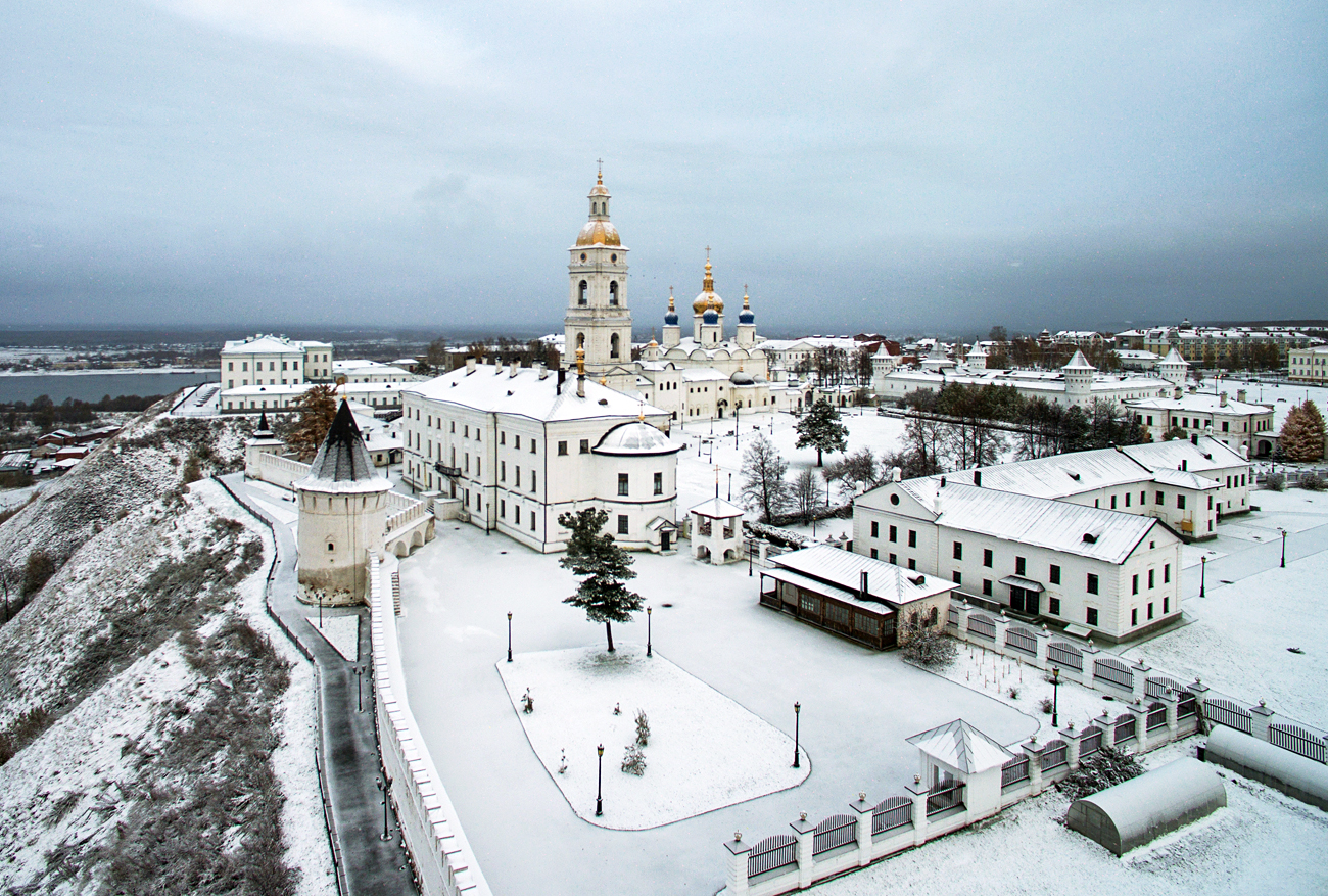 Казанский кремль с высоты птичьего полета фото