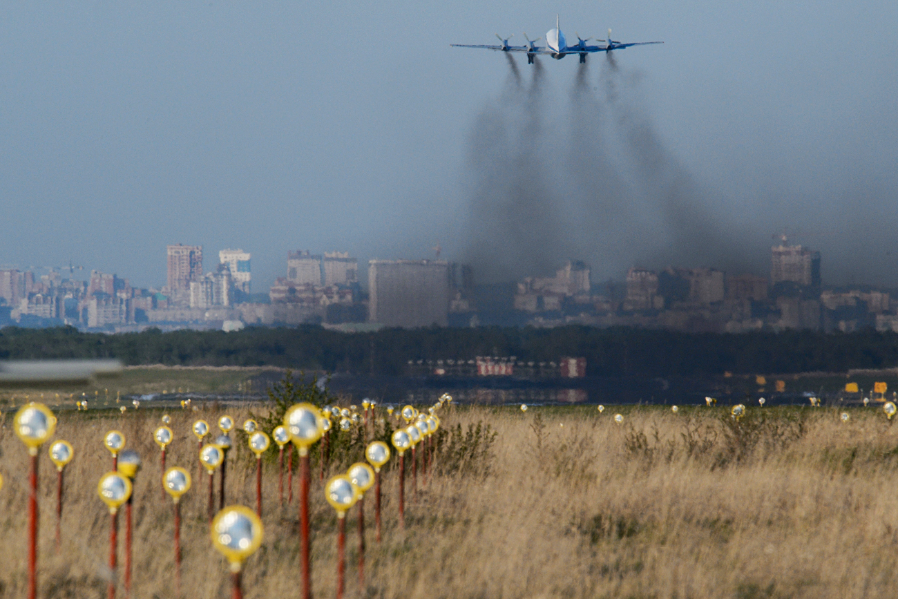 Russia receives first Il-22PP Porubschik electronic countermeasures planes