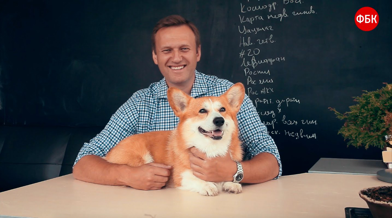 Un frame del video dove Navalnyj annuncia la lotta contro la corruzione. Fonte: youtube.com