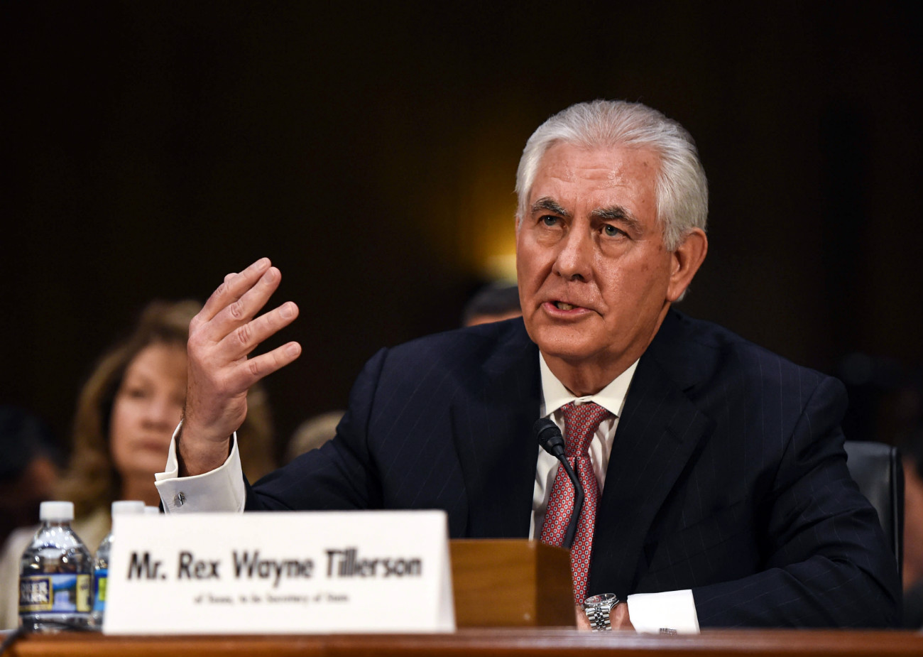 Tillerson to pass Senate without Russian policy commitment, says analyst