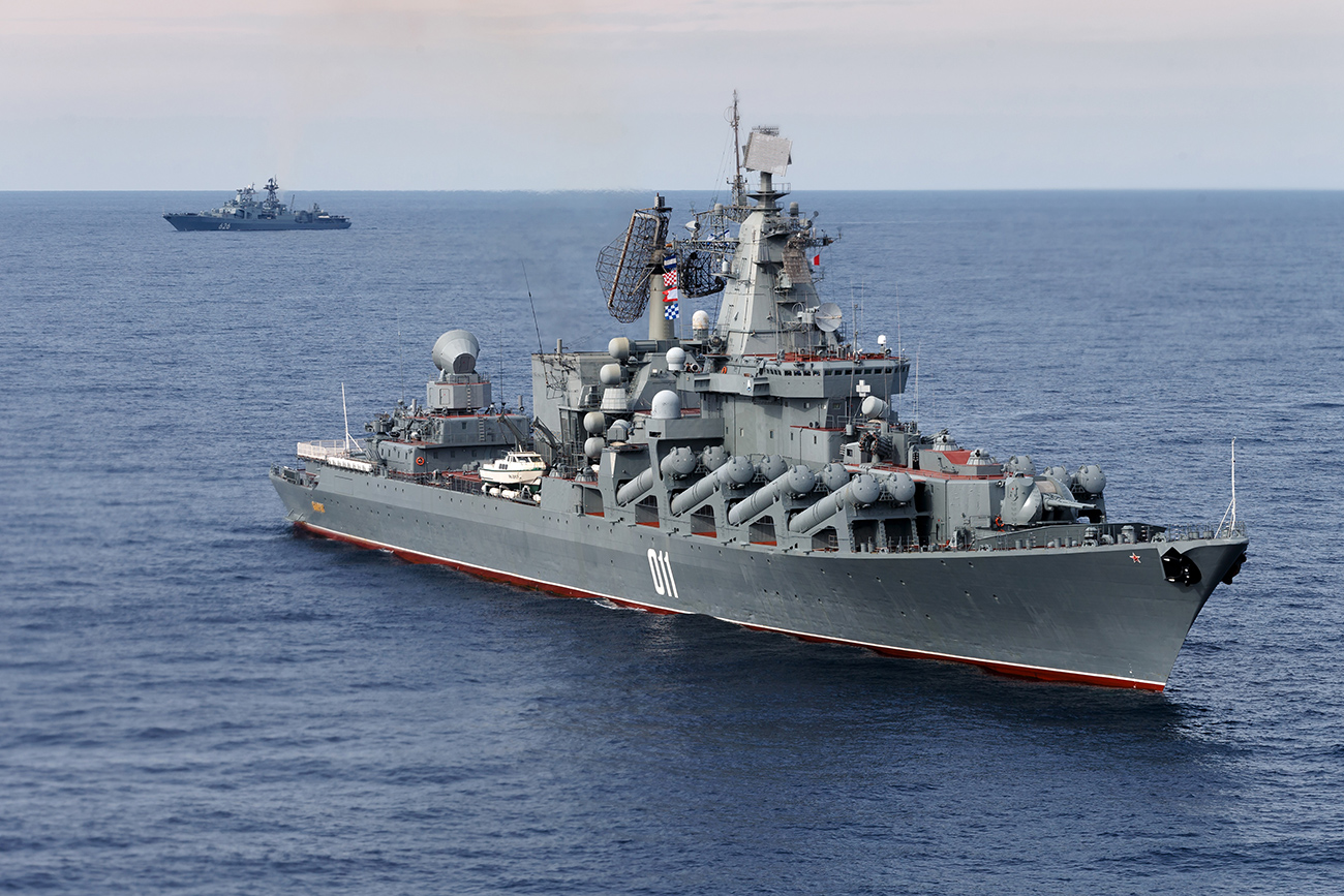 Rússia assina acordo para modernizar base naval na Síria width=