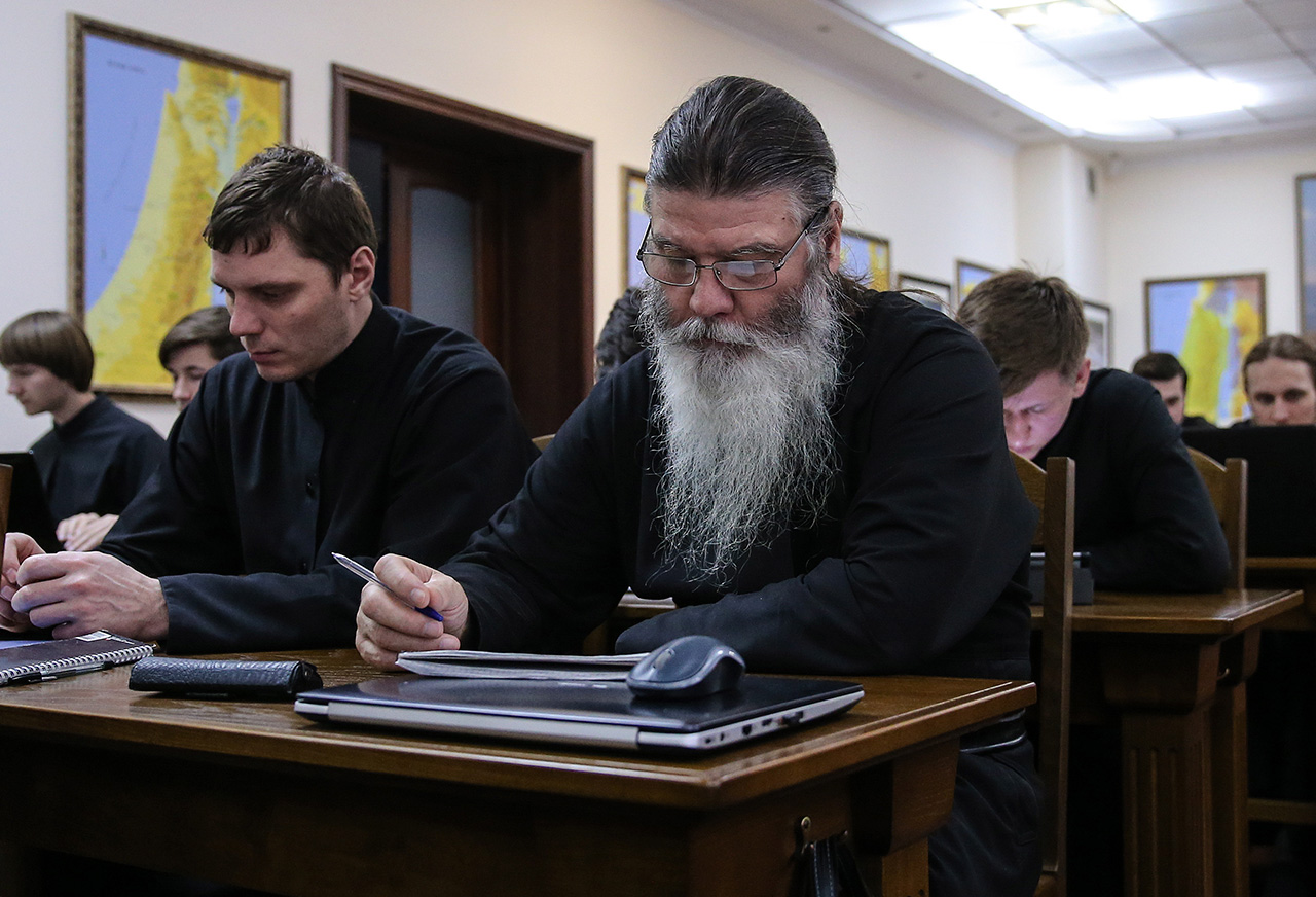 Studenten des Moskauer Priesterseminars während einer Prüfung. / Valery Sharifulin/TASS