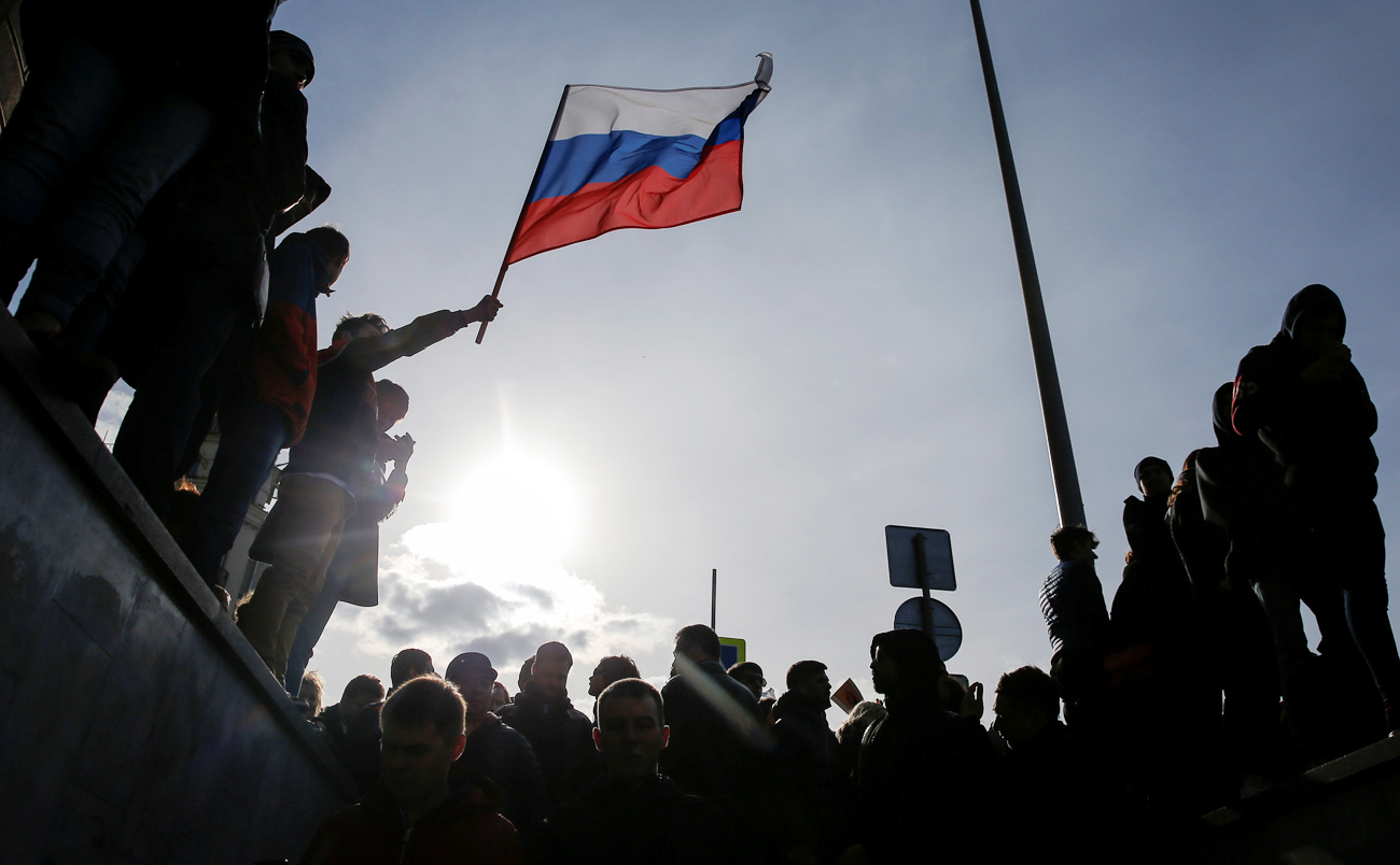 Protestniki med shodom v Moskvi, 26. marec 2017. Vir: Reuters 