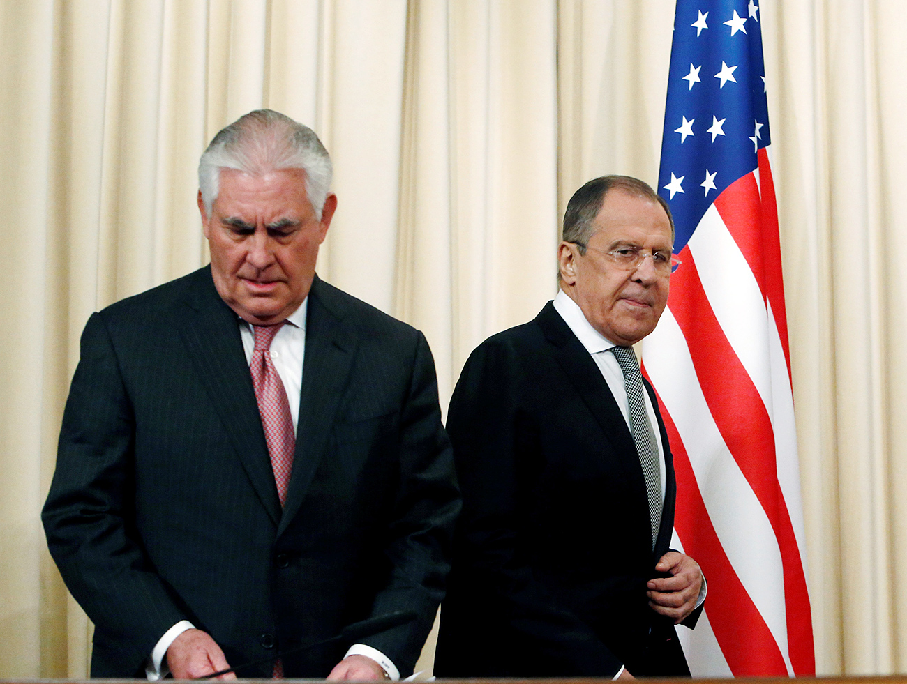 Il segretario di Stato Usa Rex Tillerson, a sinistra, e il ministro russo degli Esteri Sergej Lavrov. Fonte: Reuters