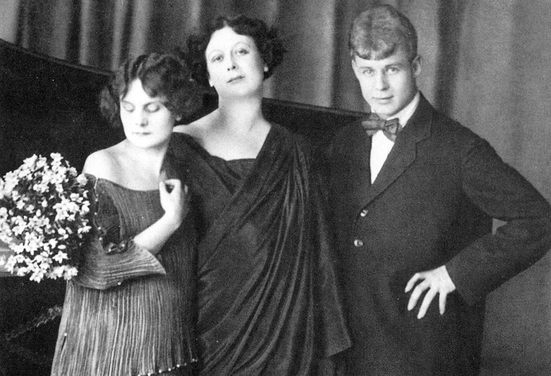 Retrato de Essênin, Duncan, e filha adotada pelo casal, Irma (Foto: Edward Steichen)