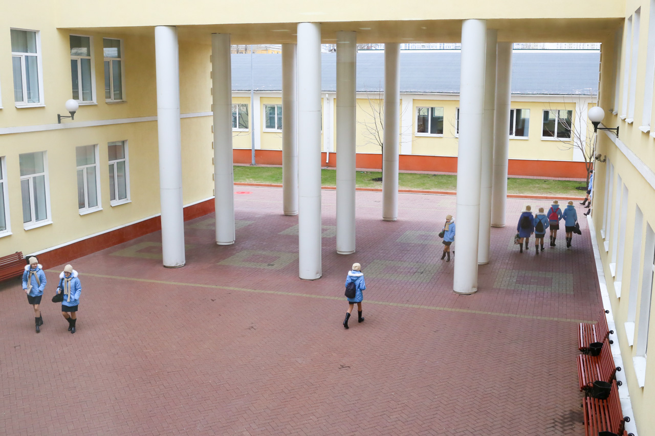 The inner courtyard of the main teaching block. / Photo: Olga Ivanova