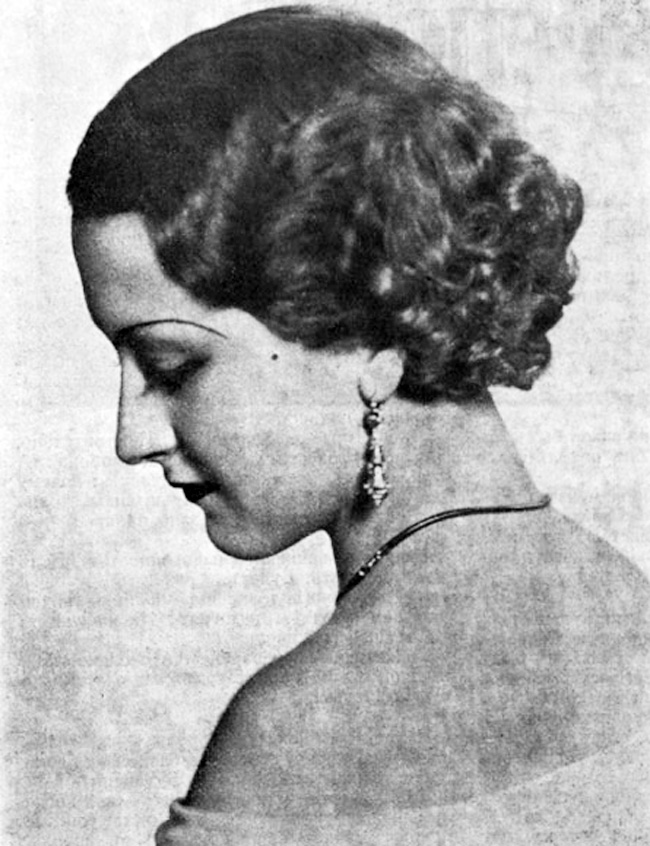 Ekaterina Antonova, Miss Russie 1934 / Archives