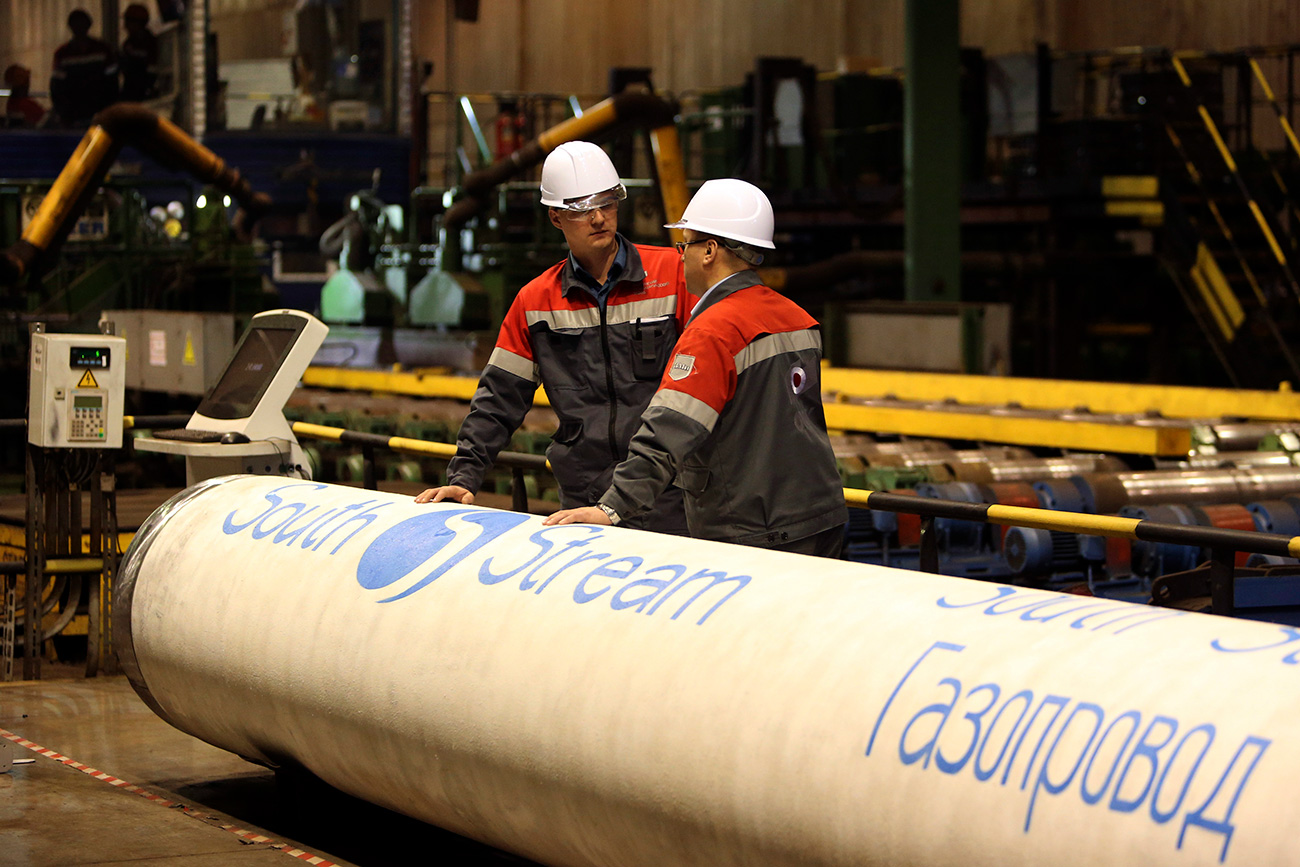 Arbiter der OMK-Metallwerke in Wyksa im Gebiet Nischnij Nowgorod an für den South Stream gedachten Rohrleitungen  / Reuters