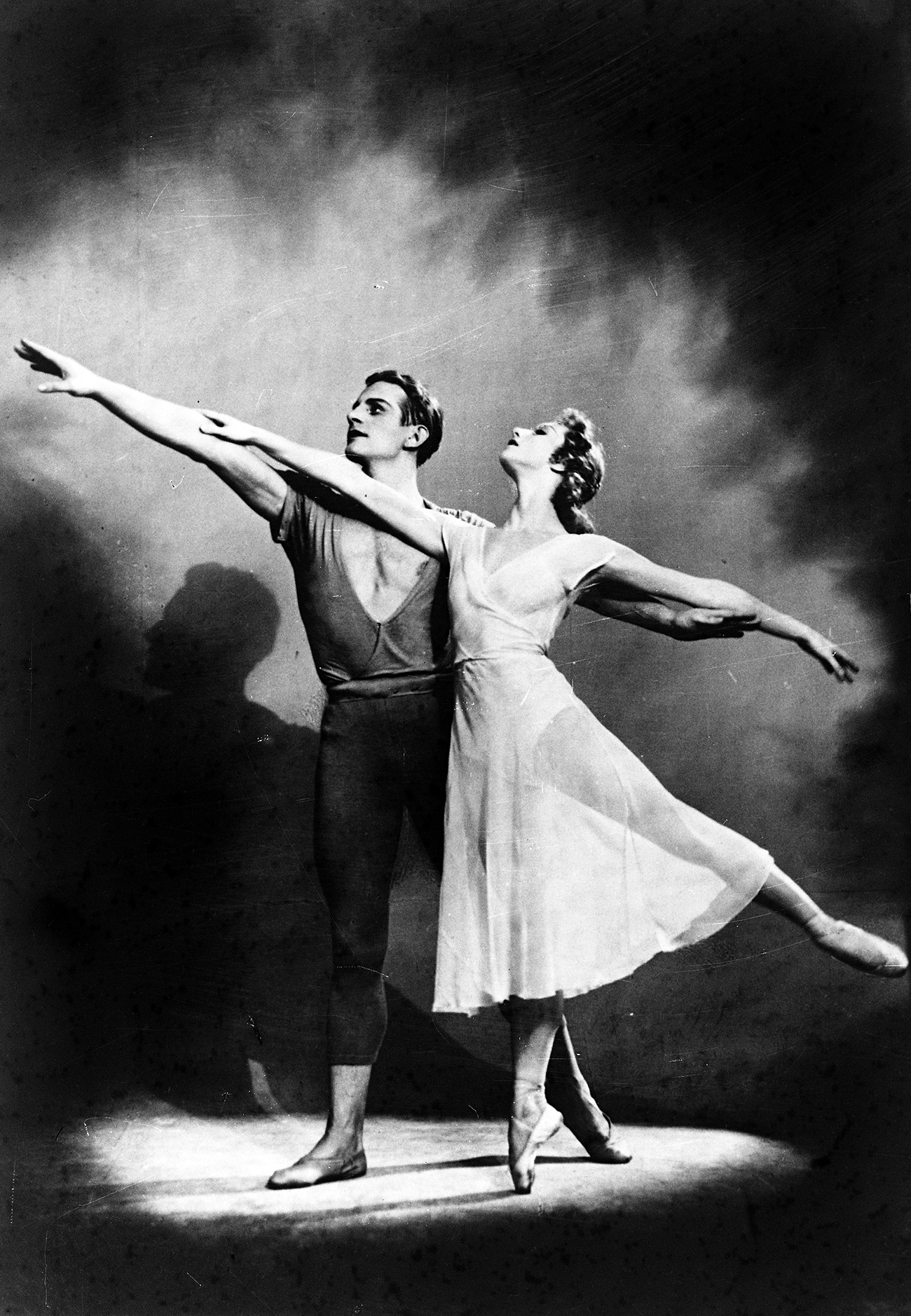 Alla Osipenko and Askold Makarov in the Coast of Hope ballet. The Leningrad State Academic Theater of Opera and Ballet. / RIA Novosti