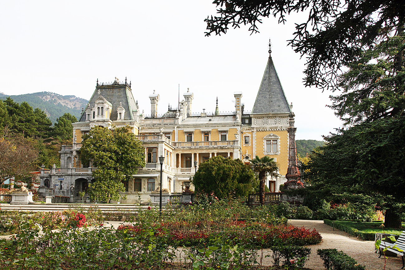 Massandra Palace From Tsar Alexander III To Stalin Russia Beyond