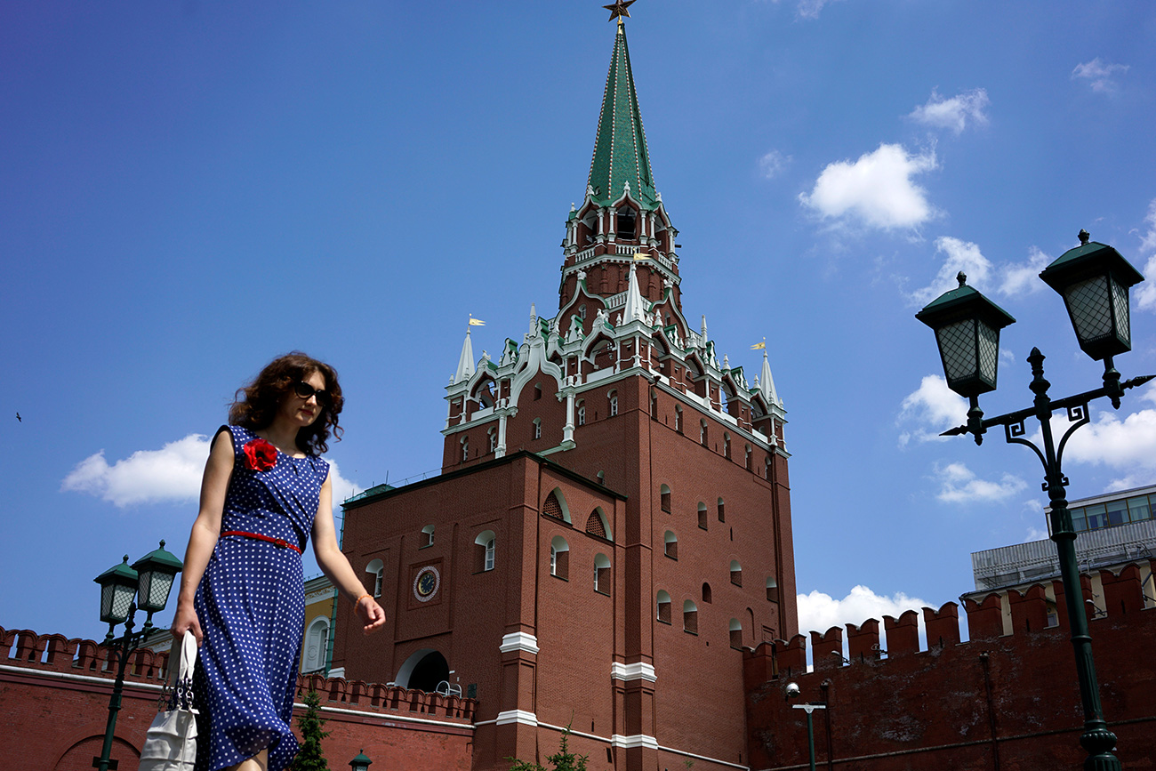 7 Questions For A Foreigner Seeking A Job In Russia Russia Beyond Images, Photos, Reviews