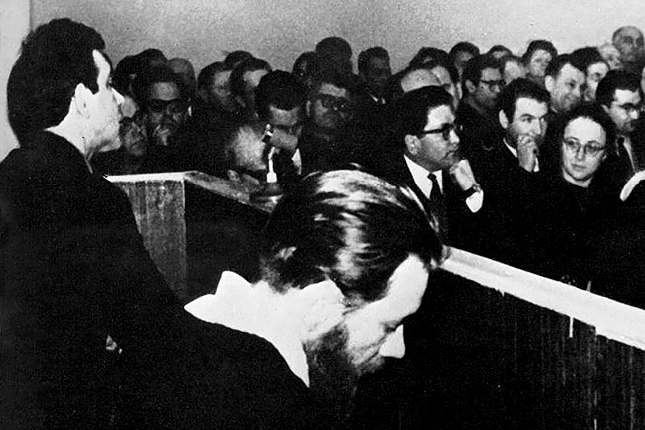 Yuli Daniel (L) and Andrei Sinyavsky on the trial / Archive Photo
