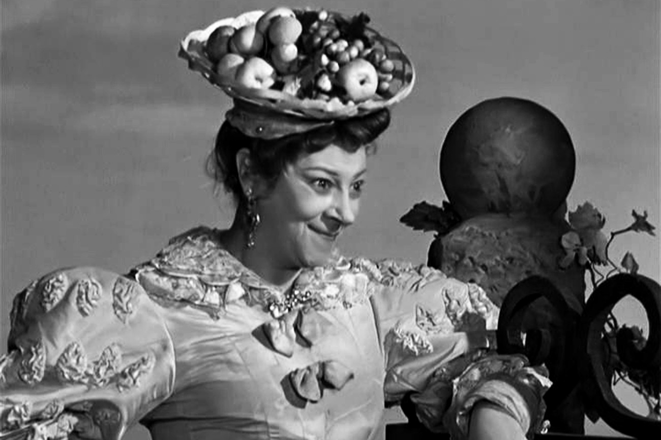 Faina Ranevskaya as stepmother in the movie 'Cinderella', 1947. / Archive image