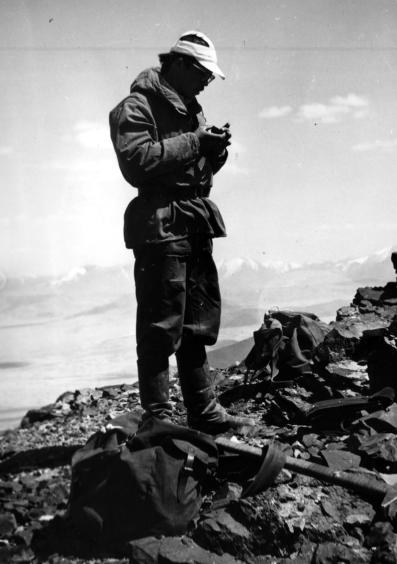 Geologist in mountains, 1982 / Personal archive of Dr. Vladimir Vladimirov