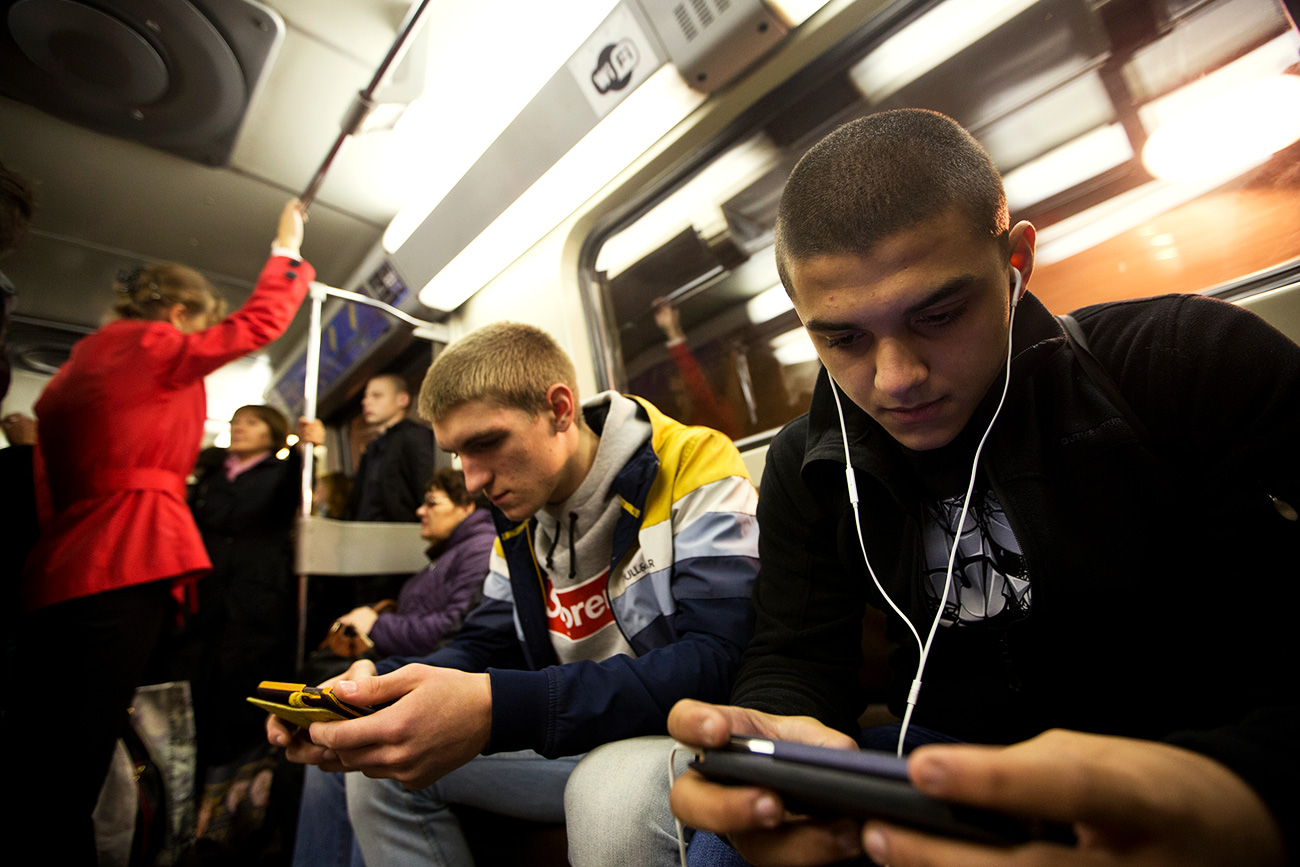 Yandex-Studie: Wofür nutzen die Moskauer ihr U-Bahn-WiFi? - Russia Beyond DE