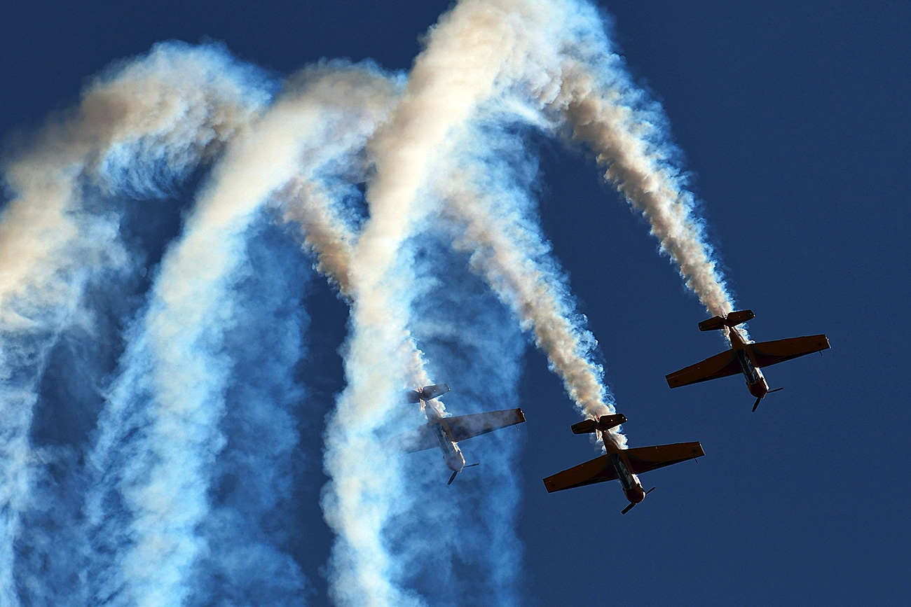 El equipo acrobático Primer Vuelo en un espectáculo en el Salón Aeroespacial MAKS. / Iliá Pítalev/RIA Novosti