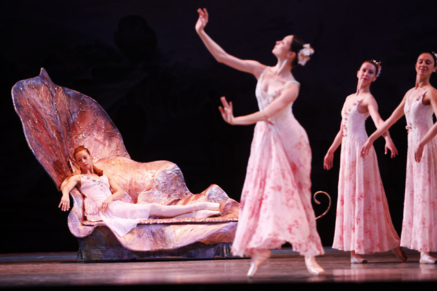 Yelena Kondaurova performs as Titania in the ballet "A Midsummer Night's Dream," staged at the Mariinsky Theater, St. Petersburg. Source: RIA Novosti / Vadim Zhernov 