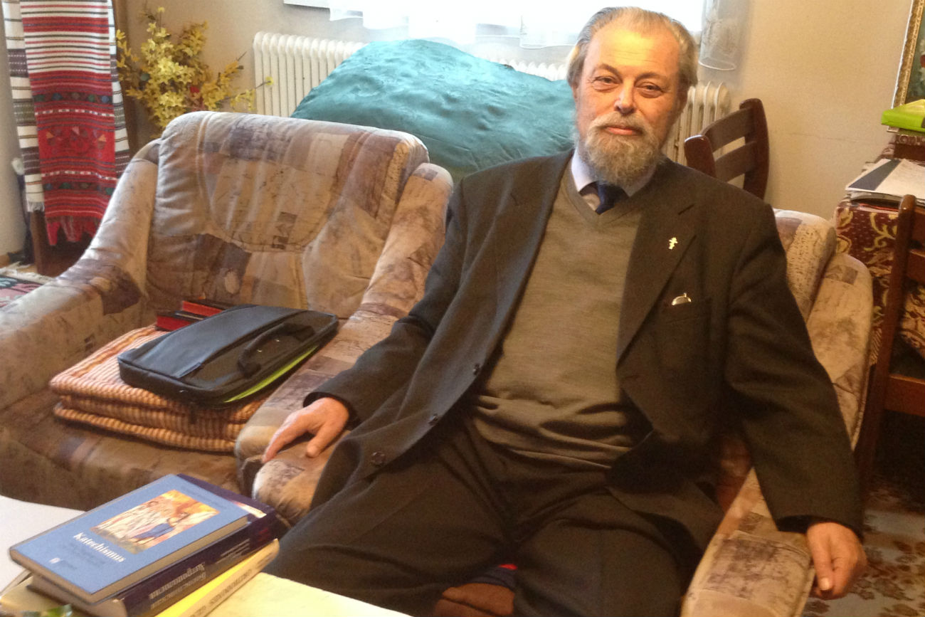 Johann Krammer lebt sehr bescheiden. Dieses Foto zeigt den Theologen bei sich zu Hause. Foto: Andrei Zolotov