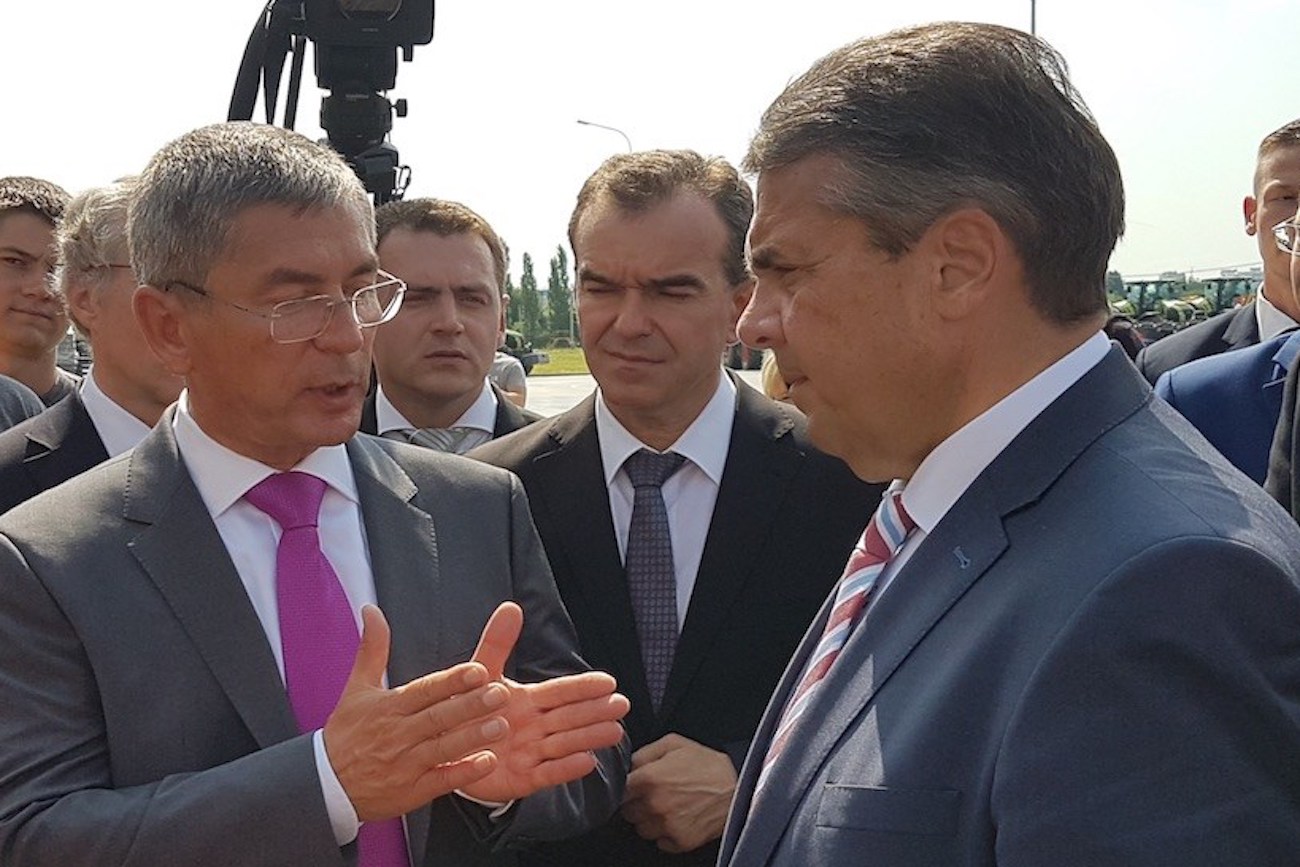 Bendisch mit Außenminister Gabriel im Juni in Krasnodar / Thorsten Gutmann/Ostexperte.de