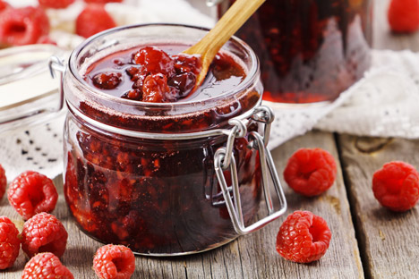 Russian penicillin or jamming to berry season - Russia Beyond