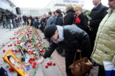 Russia commemorates victims in theatre terrorist attack